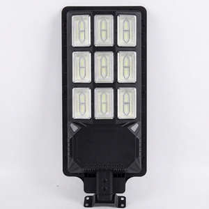ไฟถนนโซลาร์เซลล์ LED 400W IP67 ตัวเรือน ABS แสงสีขาวอบอุ่น 2700K ได้รับการรับรองมาตรฐาน CE แผงโมโนซิลิคอน รับประกัน 2 ปี มุมกระจายแสง 120 องศา - Product Image 1