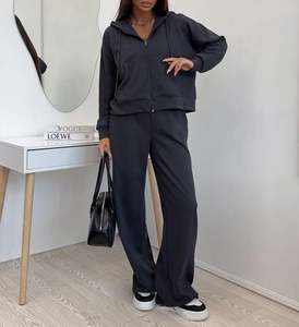 Ventes directes d'usine ensemble 2 pièces personnalisé survêtement femmes solide à capuche joggers haut pantalons longs costume Simple décontracté ensemble sportif - Product Image 2