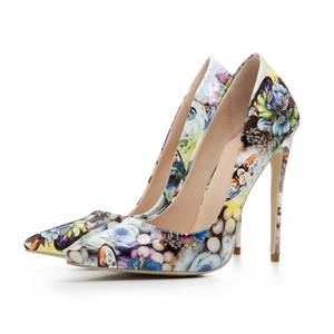 <span class=keywords><strong>Zapatos</strong></span> de vestir rojos para <span class=keywords><strong>mujer</strong></span> gris tacón bajo negro flor estampado <span class=keywords><strong>charol</strong></span> - Product Image 3