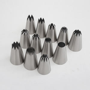 Boquillas <span class=keywords><strong>de</strong></span> Metal <span class=keywords><strong>de</strong></span> Calidad para Decoración <span class=keywords><strong>de</strong></span> Pasteles <span class=keywords><strong>con</strong></span> Estuche <span class=keywords><strong>de</strong></span> Almacenamiento para Repostería Profesional y Diseños Creativos <span class=keywords><strong>de</strong></span> Glaseado - Product Image 4