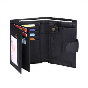 กระเป๋าสตางค์หนังแท้พับสามตอนสำหรับผู้ชาย พร้อมช่องใส่เหรียญ ป้องกัน RFID  ตกแต่งโลโก้ลายนูนหรูหรา ปิดด้วยกระดุมแป๊ก ซับในโพลีเอสเตอร์ - Product Image 3