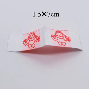 OEM personalizado respetuoso con el medio ambiente de tela de algodón etiquetas de etiquetas rectángulo rollo camiseta espalda cuello etiquetas láser borde cortado Venta caliente para la ropa - Product Image 3