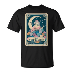 Camiseta Vintage Gótica con Diseño de Carta del Tarot para Amantes del Tejido, el Ganchillo y la Crochet - Product Image 2
