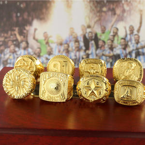 Set di 8 Anelli del Campionato Mondiale di Calcio di <span class=keywords><strong>Lionel</strong></span> Messi con Elegante Scatola in Legno, Gioielli in Lega Personalizzati per Uomo - Product Image 1