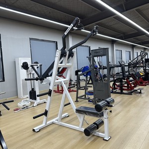 高プーリーラットプルダウンマシンストレングストレーニングジム用安全機能付きバックワークアウトスチール素材 - Product Image 4