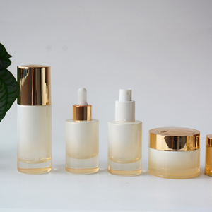 Juego de Envases de Vidrio de Lujo en Degradado Amarillo Dorado de 30 ml, 50 ml, 100 ml y 120 ml para Lociones, Serums, Sprays y Cremas para el Cuidado de la Piel - Product Image 4