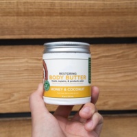 Lotion au beurre de cacao gingembre cannelle lavande éclaircissante écologique végétalienne fouettée luxueuse crémeuse pour le corps au karité miel huile de coco