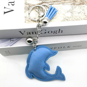 Ciondolo a catena per borsa con delfino in velluto coreano creativo, con strass termoadesivi a forma di animale cartone animato e motivo a delfino - Product Image 4