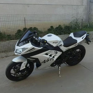 Moto sportive <span class=keywords><strong>Kawasaki</strong></span> Ninja 400cc d'occasion pour la conduite sur route - Product Image 1