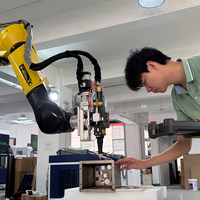 Hochpräziser Automatischer Schweißroboter Laserschweißmaschine Metall CNC 6-Achsen Roboterarm-Schweißgerät