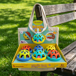 Pelota Sonajero Inflable de Plástico Suave para Bebés, Mordedor Sensorial con Campana, Fácil de Agarrar, Juguete Infantil con Sonido para Mayores de 3 Meses, Multicolor - Product Image 3