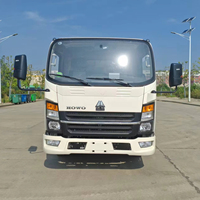 Camion benne arrière HOWO 4x2 pour le gestionnement des déchets domestiques urbains de grande envergure