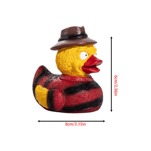 Estatua de Resina de Pato de Película de Terror - Decoración Espeluznante de Personaje Villano para Mesa, Fiesta, Hogar o Estantería - Product Image 6