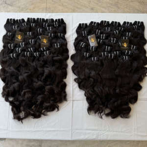 Vente en gros de paquets de cheveux alignés avec des cuticules cambodgiennes brutes Extensions de cheveux cambodgiens bruts de temple indien Extensions de cheveux humains - Product Image 1