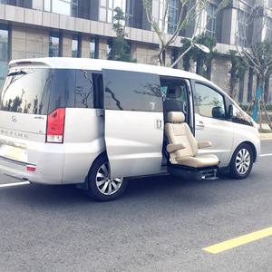 مقعد سيارة كهربائي دوار قابل للرفع والخفض، مقعد نقل للمعاقين وكبار السن، يتحمل وزن 150 كجم - Product Image 2