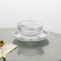 Ensemble de bols et soucoupes en verre à rayures verticales gaufrées pour usage en restaurant, avec logo personnalisé, pour yaourt et desserts