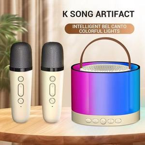Altavoz Karaoke Portátil Worthy K36 para Niños con Luces LED RGB, Micrófono Inalámbrico, Modo Dual, Compatible con Tarjeta de Memoria y Computadora - Product Image 2