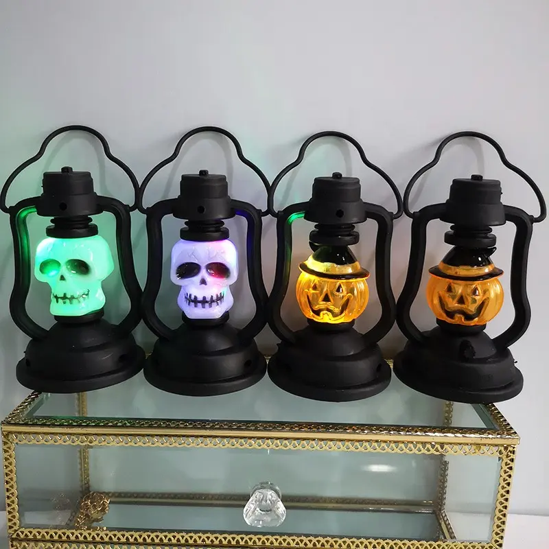 New Halloween bí ngô đèn lồng ma lễ hội sản phẩm xách tay dầu hỏa đèn LED đầy màu sắc ánh sáng ban đêm trang trí đạo cụ Pony đèn