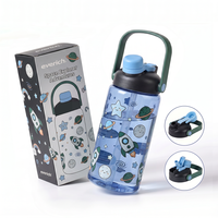 Bouteille d'eau en plastique à motif créatif, design attrayant, avec paille, pour enfants, portable, idéale comme cadeau