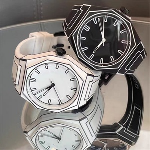 Reloj de Pulsera de Silicona con Diseño de Dibujos Animados para Hombre, Nuevo Modelo 2025, Diseño Creativo Bidimensional, Resistente al Agua 30M, Reloj de Moda - Product Image 1