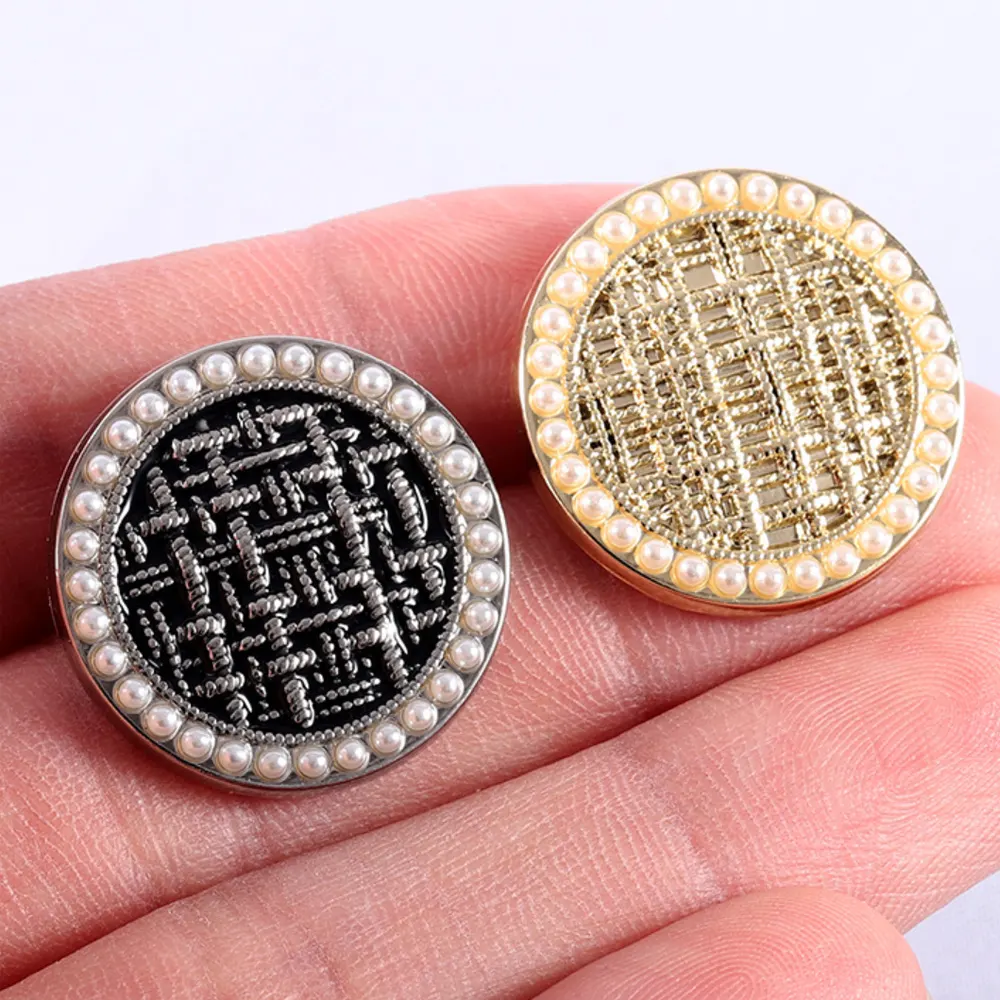 18mm 20mm 23mm yiwu wintop garment accessories new vintage pearl cluster round shank metal buttons for clothing