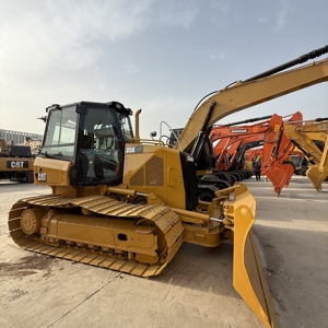 Bulldozer CAT D5K Usado a Bajo Precio, Pocas Horas de Trabajo, Maquinaria para Movimiento de Tierras en Buen Estado, Alta Funcionalidad, Listo para Trabajar - Product Image 3
