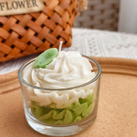 Bougie artisanale en cire de soja en forme de dessert, crème fouettée, parfumée aux fruits, dans un verre, pour la décoration intérieure, cadeau, vente en gros