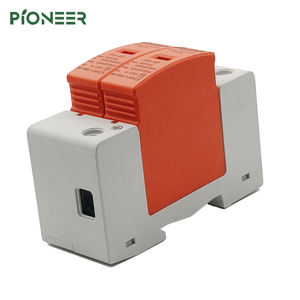 Dispositivo di <span class=keywords><strong>Protezione</strong></span> da Sovratensioni <span class=keywords><strong>Solare</strong></span> DC Certificato CE 40kA Tipo T2 con Tensione Nominale 1000V per <span class=keywords><strong>Protezione</strong></span> da Fulmini nei Sistemi Solari - Product Image 3