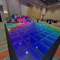 MM Dalle d'Écran LED Magnétique de Piste de Danse Pleine Couleur avec Effet Infini pour Mariages, Événements, Spectacles et Divertissements DJ