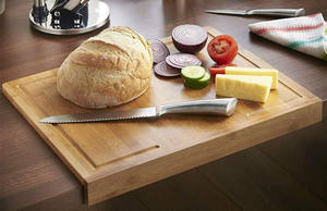 Bandeja para servir carne de cocina personalizada profesional, cubierta de estufa de bambú Extra grande, tabla de cortar con borde de mostrador - Product Image 5