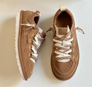 Nouveauté Automne-Hiver 2026 - Chaussures de sport légères et antidérapantes pour couple, en cuir et maille patchwork bicolore, idéales pour les trajets quotidiens - Product Image 3
