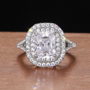 Anello Geometrico Principessa Quadrato per Donne, Gioiello Chic di Lusso alla Moda, Regalo per Proposta di Matrimonio - Product Image 4