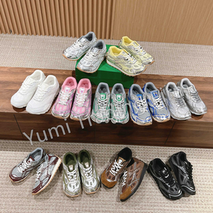 Zapatillas de Diseño de Alta Calidad, Parte Superior de Malla Transpirable, Ligeras, Antideslizantes, para Todas las Temporadas, Nueva Tendencia de Moda, Estilo para Caminar - Product Image 1