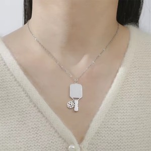 Venta al por mayor <span class=keywords><strong>de</strong></span> acero inoxidable Pickleball colgante collar clásico enlace cadena deporte encantos <span class=keywords><strong>para</strong></span> hombres y mujeres joyería deportiva - Product Image 3