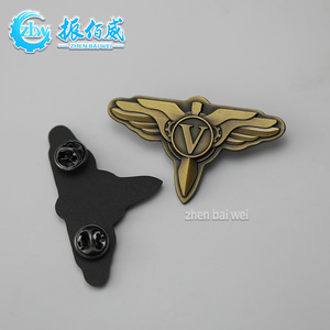 Broche Conmemorativo de Aviación de Bronce Antiguo en 3D, Personalizado al por Mayor por el Fabricante, Pin de Sombrero de Aleación de Zinc y Latón Personalizado - Product Image 3
