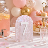 Numéros de table de mariage en forme d'arche givrée avec supports panneaux en acrylique et supports, parfaits pour la décoration