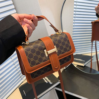 Sac bandoulière femme style vintage automne 2025, petit sac carré rétro en PU avec fermeture éclair, sac à chaîne portable