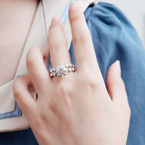 Joyería fina 10K anillos de oro blanco para parejas con corte redondo de 9mm laboratorio blanco 3CT Moissanite anillo de bodas en línea - Product Image 5