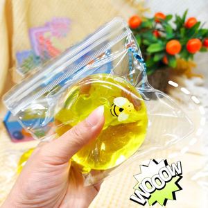 Jouet anti-stress souple en forme de boule de maltose d'abeille, idéal pour les jours chargés, convient aux enfants de 5 à 7 ans et à tous les âges. - Product Image 3