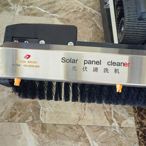 Usines vendent des robots de nettoyage efficaces pour panneaux solaires photovoltaïques, équipement de nettoyage de panneaux solaires photovoltaïques - Product Image 3