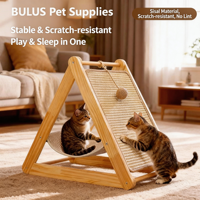 Griffoir pour chat avec nid intégré, durable, en sisal et pin, structure d'escalade triangulaire en bois massif, coussin en chanvre, compact pour petits espaces
