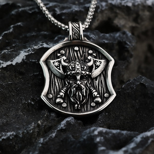 Pendentif Viking Odin en acier inoxydable en forme d'écusson, collier pour homme, cadeau, bijoux de mode - Product Image 3
