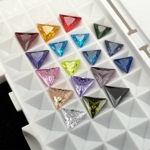 Pierre de zircone cubique synthétique de forme triangulaire, 3x3 mm à 12x12 mm, couleurs mélangées, pierres précieuses CZ 5A - Product Image 5