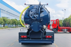 Nouveau camion de nettoyage et d'aspiration des eaux usées Dongfeng 4x2 manuel diesel haute pression, camion-citerne à vide pour le nettoyage des déchets liquides - Product Image 5