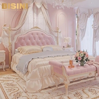 Ensemble de chambre à coucher pour filles de style français élégant avec tête de lit rembourrée rose et cadre en bois sculpté massif, lit de princesse taille Queen