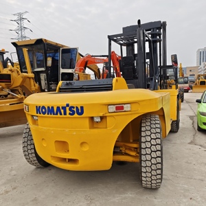 Montacargas Diésel Komatsu Usado de 20T - Tracción 4x4, Neumáticos Sólidos/Neumáticos, Bajo Consumo, Alta Eficiencia, Maquinaria de Construcción - Product Image 4