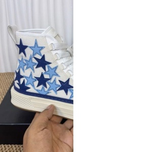 Baskets montantes en toile blanches et bleues à étoiles, chaussures décontractées brodées d'étoiles pour hommes/femmes, chaussures de skate à lacets à semelle épaisse - Product Image 2