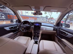 Mercedes-Benz GLK300 4MATIC 3.0L V6 Essence 2011, SUV <span class=keywords><strong>de</strong></span> Luxe d'Occasion, Automatique, 5 Places, Conduite à Gauche, Voiture d'Occasion à l'Exportation - Product Image 6