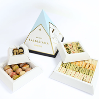 Boîte pyramidale personnalisée pour partager gâteau Desserts plateau de pâturage boîte à friandises pyramide nouveau design de boîte de restauration en forme de pyramide