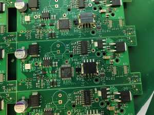 ผู้ผลิตแผงวงจรพิมพ์ PCB OEM ประสิทธิภาพเชื่อถือได้ บริการปรับแต่งตามความต้องการ แผงวงจรพิมพ์ PCB บอร์ด ซอลเดอร์มาสก์ FR4 CE - Product Image 2